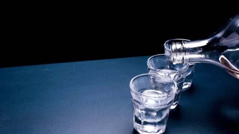 В Новосибирске женщина умерла от паленого алкоголя