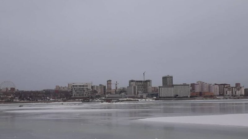 В начале короткой рабочей недели в Новосибирске резко похолодает