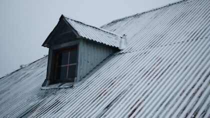 В детском центре под Новосибирском обрушилась кровля