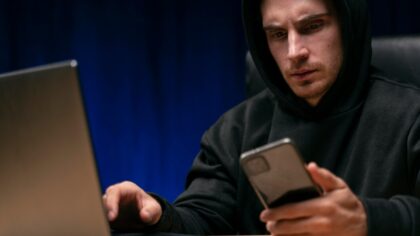 Новосибирца обманули на 13 млн и трехкомнатную квартиру в Москве