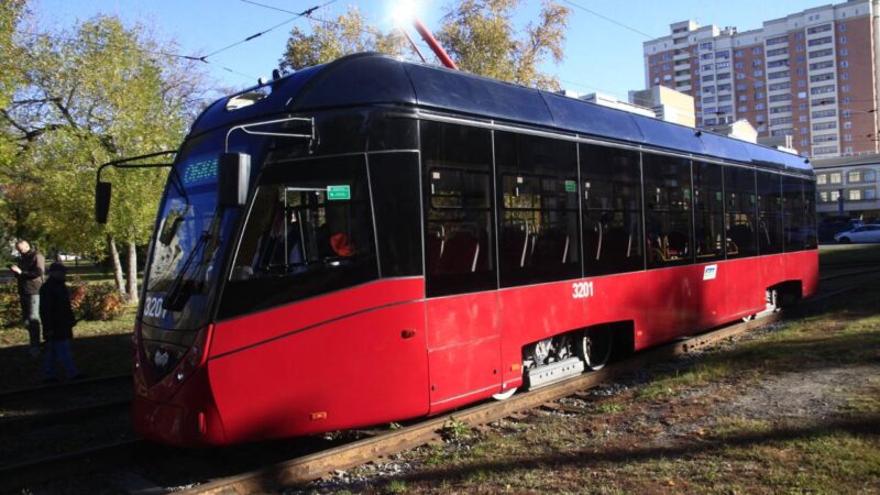 В Новосибирск прибыли 19 трамвайных кузовов из Минска