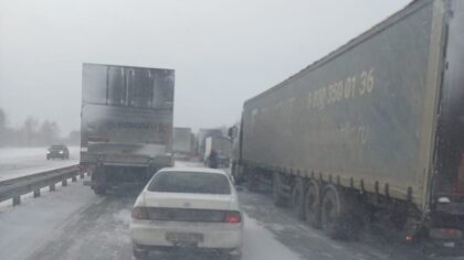 В Новосибирской области энергетики не могут проехать к месту аварии