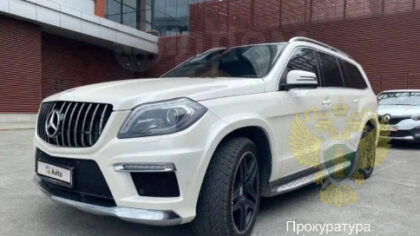 Новосибирец обманул силовиков ради спасения Мерседеса друга