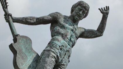 Стала известна причина отмена концерта Высоцкого в Новосибирске