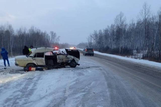 Смертельное ДТП с ВАЗ и Lexus произошло под Новосибирском